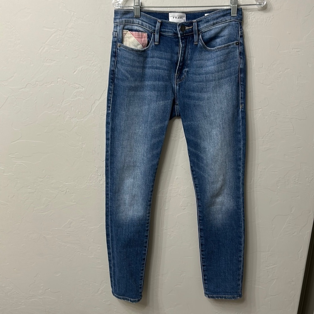 Frame Le skinny de Jeanne jeans size 27.